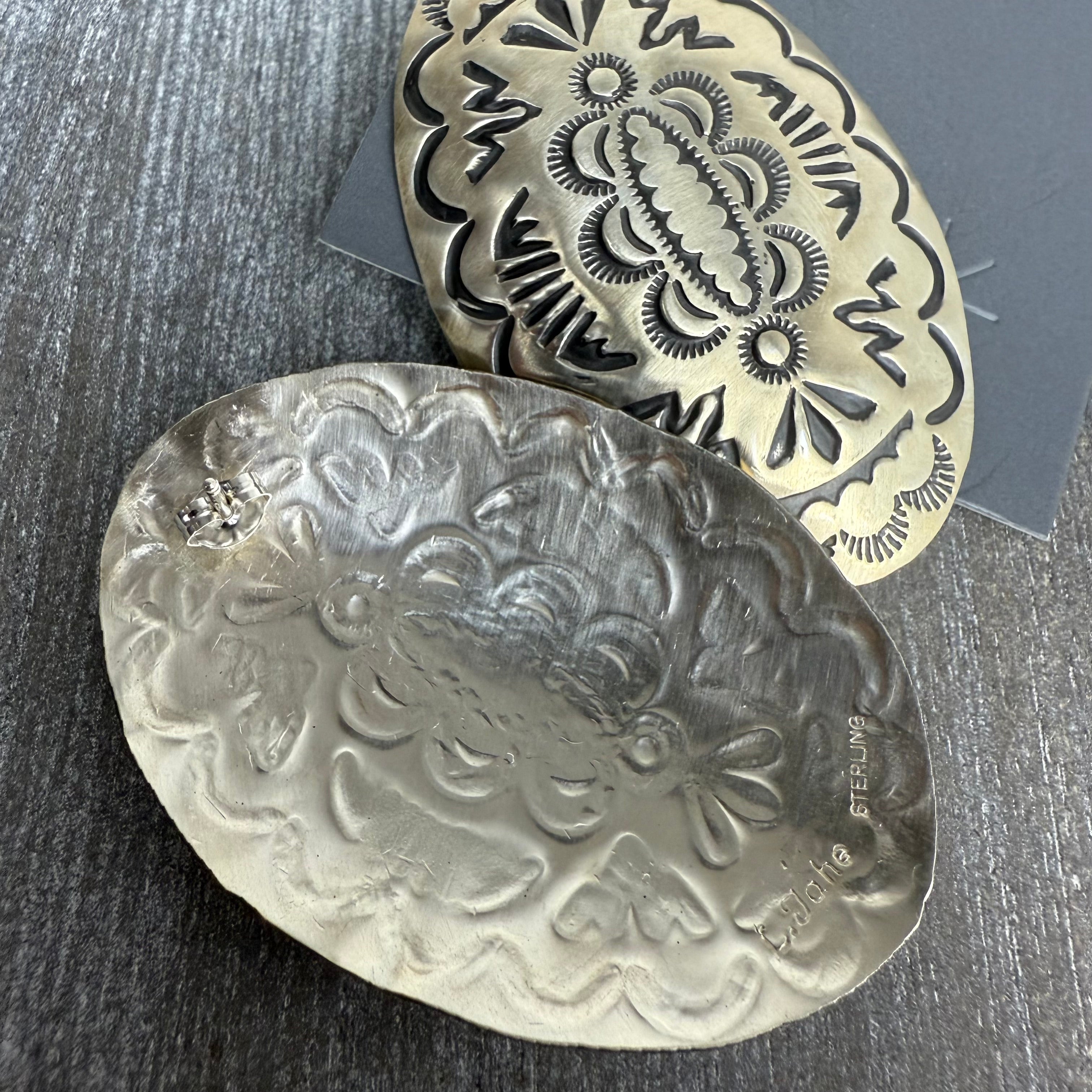 Leander Tahe Post Back Stamped Ovals