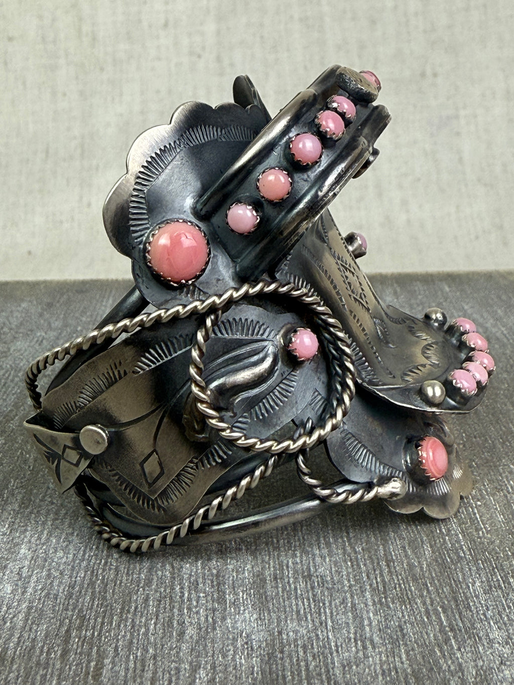 Tim Yazzie Pink Conch Saddle Cuff